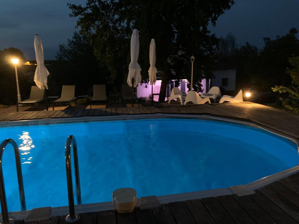 Le Grain De Louise Bed & Breakfast Lancie ภายนอก รูปภาพ